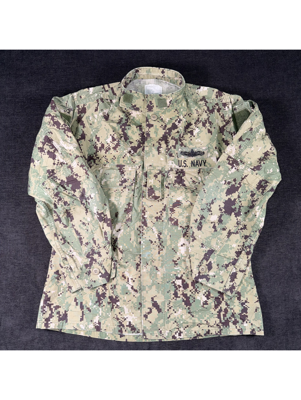 U.S. Navy Working Uniform Type III Digital Camouflage Blouse Medium Short